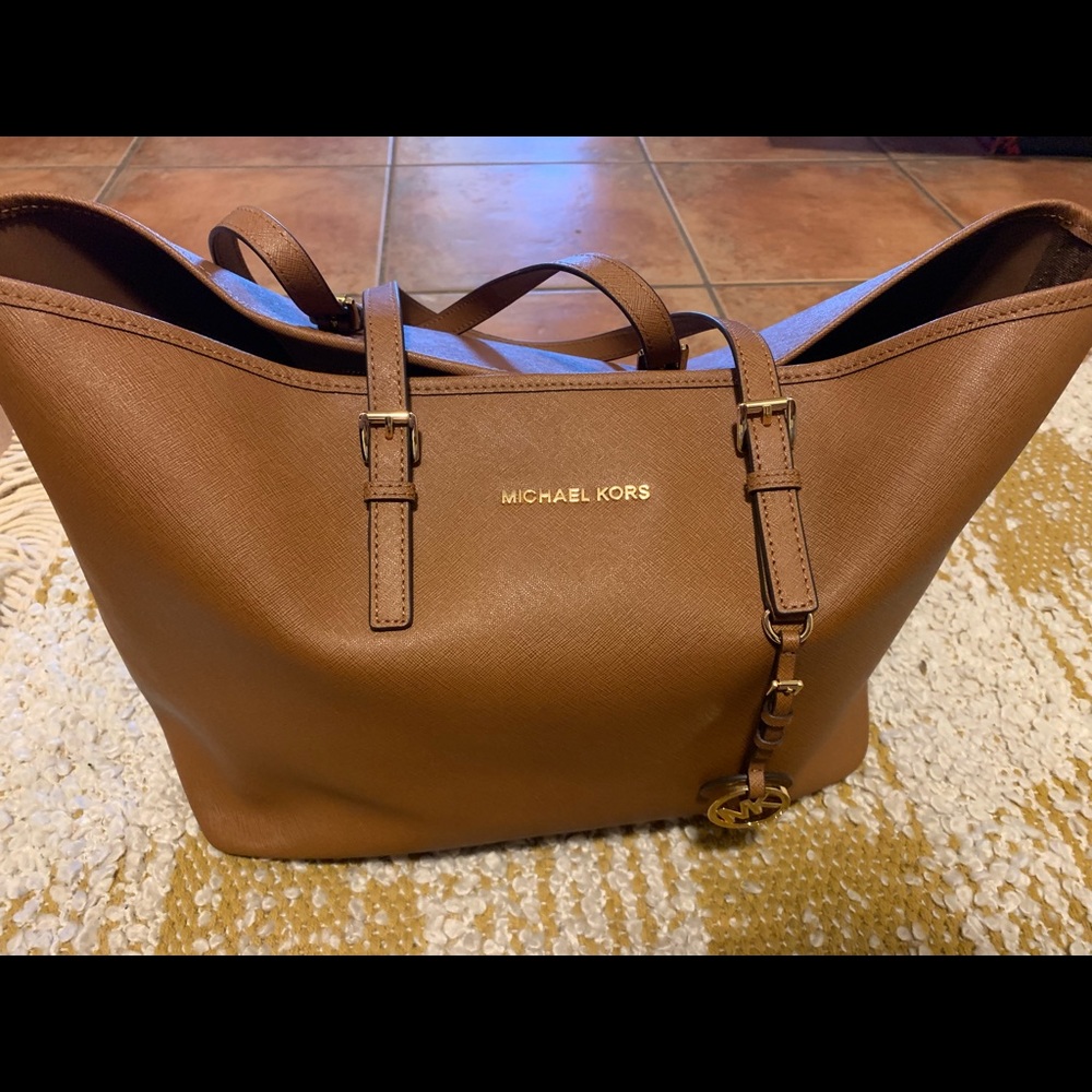 AUTHENTIC Michael Kors